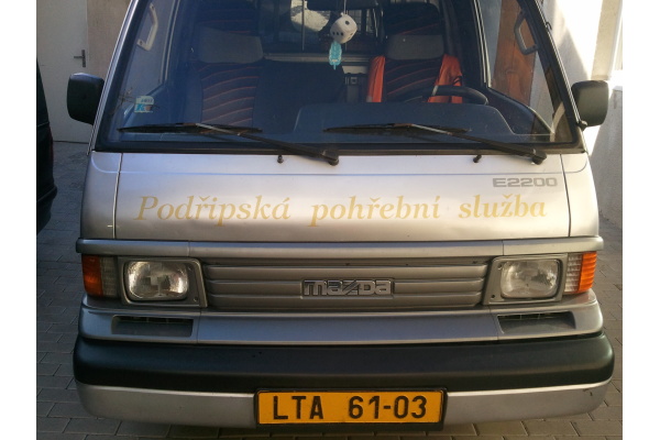 Polep vozidel Podřipské pohřební služby